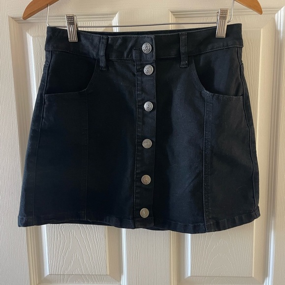 Almost Famous Dresses & Skirts - Almost Famous denim skirt • Women’s size 9